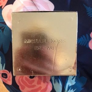 MICHAEL KORS CREME